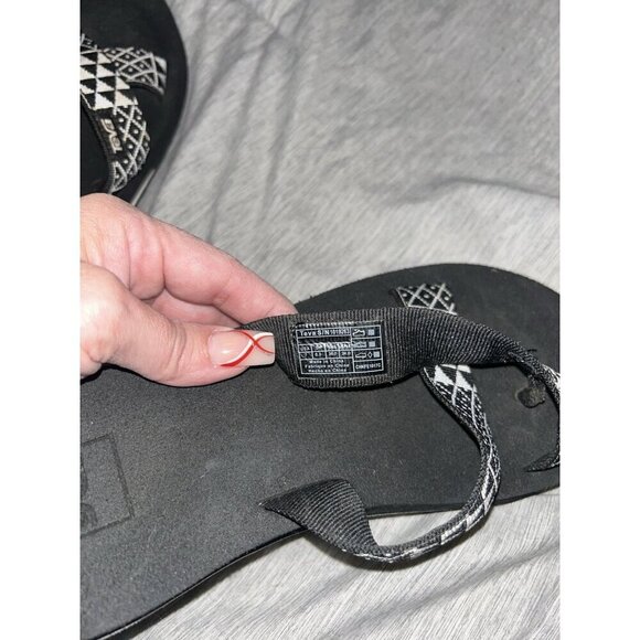 Teva Mush Kalea Black & White Geometric Print Boho Thong Sandals Women’s Size 7 - Picture 6 of 6